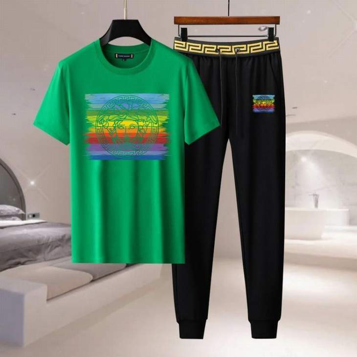 Picture of Versace Shirt Pant Suits _SKUVersaceM-4XL11Ln1524970